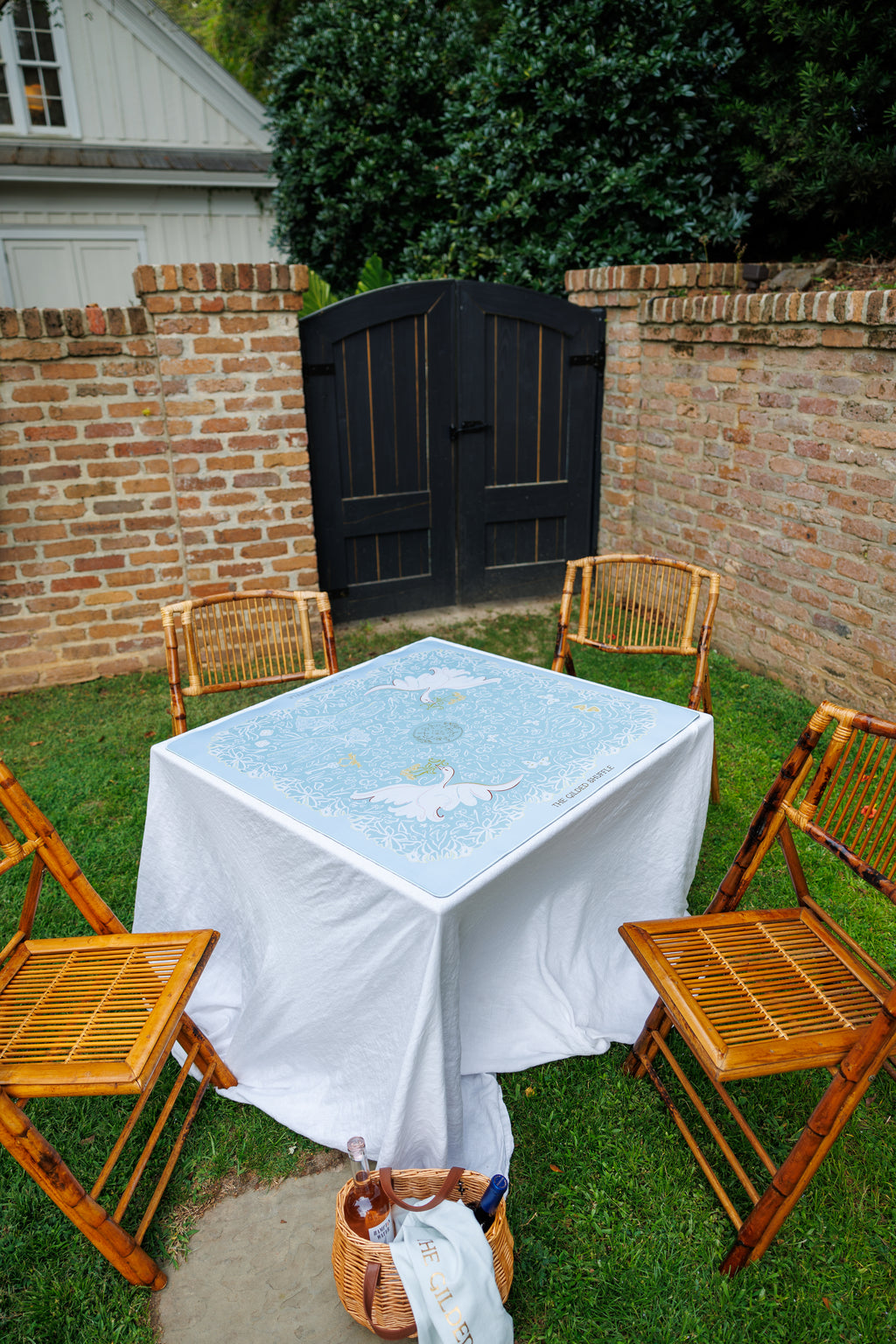 The Signature Gilded Mat